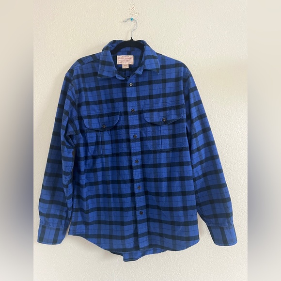 Filson Alaskan Guide Flannel Shirt Shacket. Size M - Picture 3 of 9
